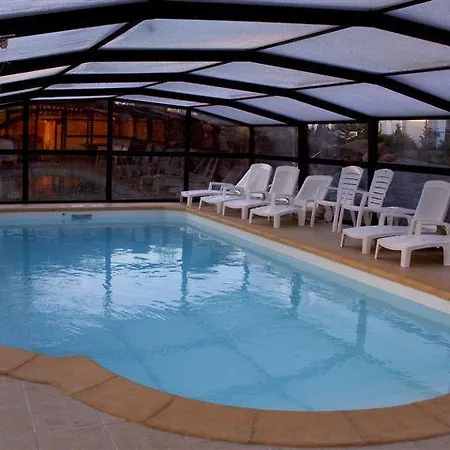 Gite-duplex La K-bane 3 Impasse Des Jardins Piscine Et Jacuzzi A 500m Holiday home *
