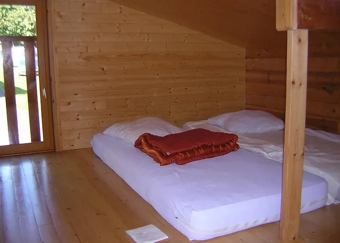 Gite-duplex La K-bane 3 Impasse Des Jardins Piscine Et Jacuzzi A 500m Holiday home *